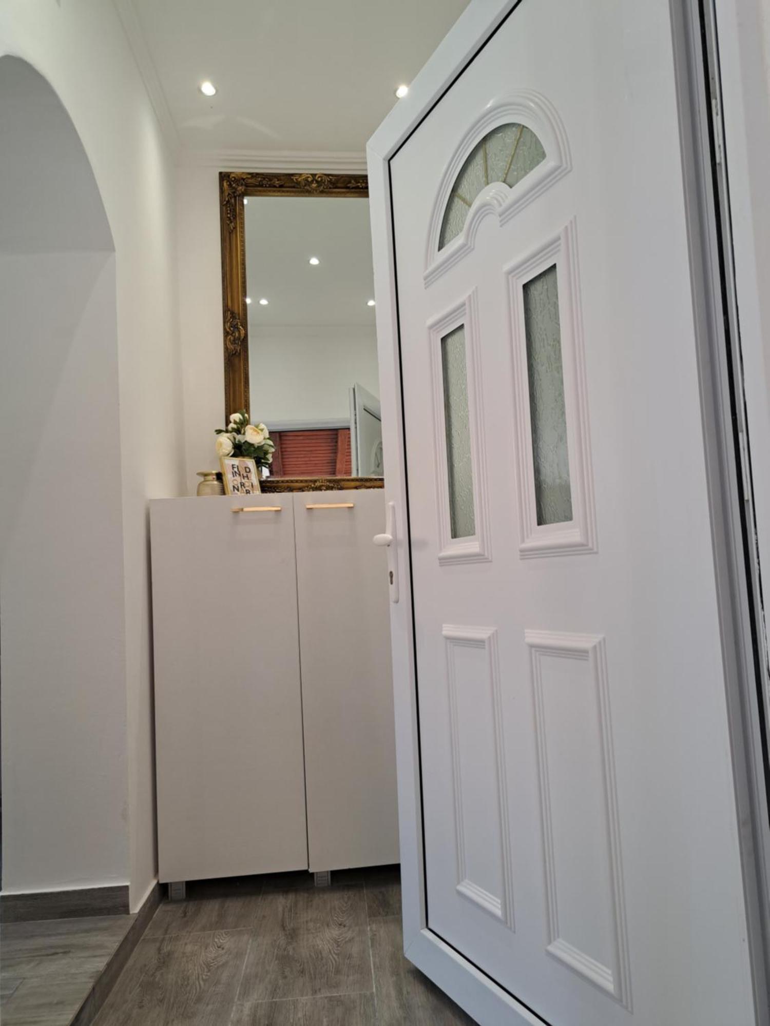 Apartments Brac Супетар Экстерьер фото