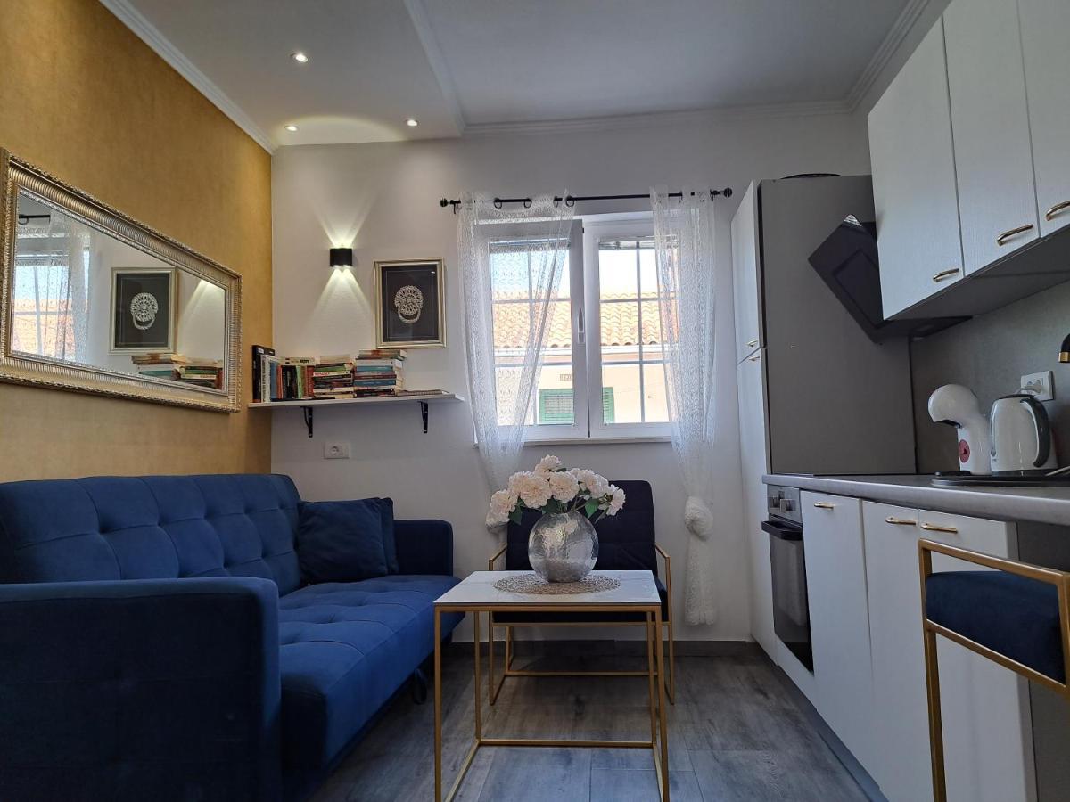 Apartments Brac Супетар Экстерьер фото